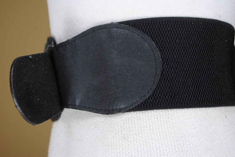 1980s 38/'/'-46/'/' Black wide stretch waist belt for women