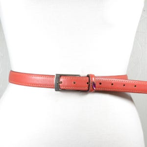 Skinny rode leren riem voor dames, klassieke elegante rode riem, rode riem dunne taille, verstelbare jurkriem, minimalistische statement rode riem