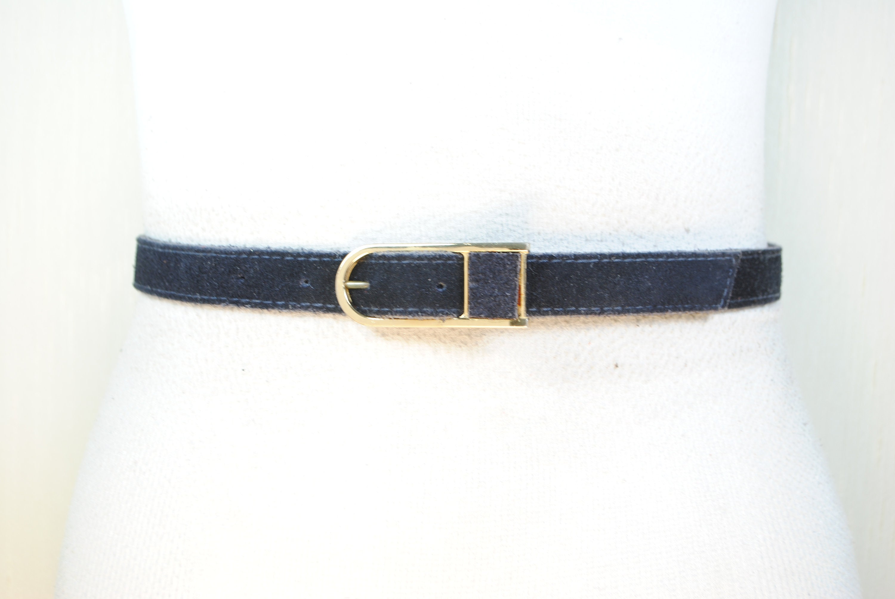 Vintage Navy Suede Belt: Skinny Leather Belt With Gold  display picture 1