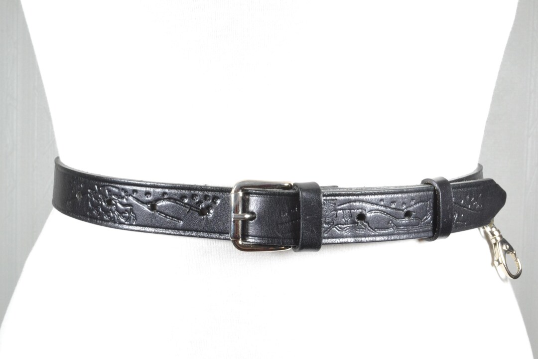 Vintage Black Tooled Leather Belt: Western Animal Motif  display picture 1