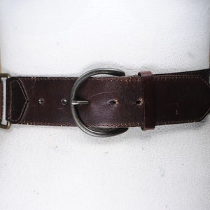 Schokoladenbrauner gewebter Ledergürtel für Frauen, geflochtener Rücken Detail Gürtel, verstellbarer Boho Taillengürtel, handgefertigter Ledergürtel