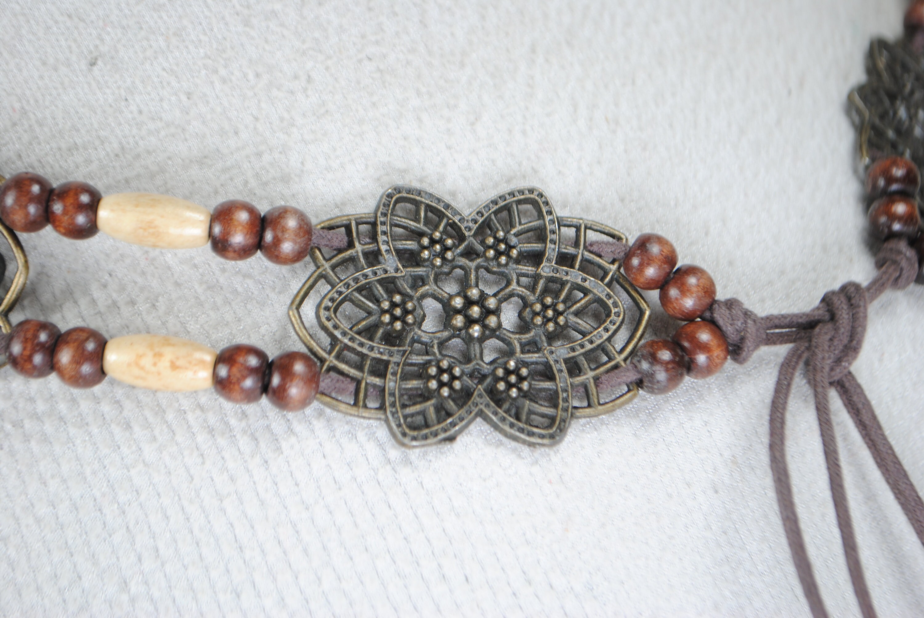 Bohemian Beaded Belt: Handmade Floral Metal Accent Waist  display picture 3