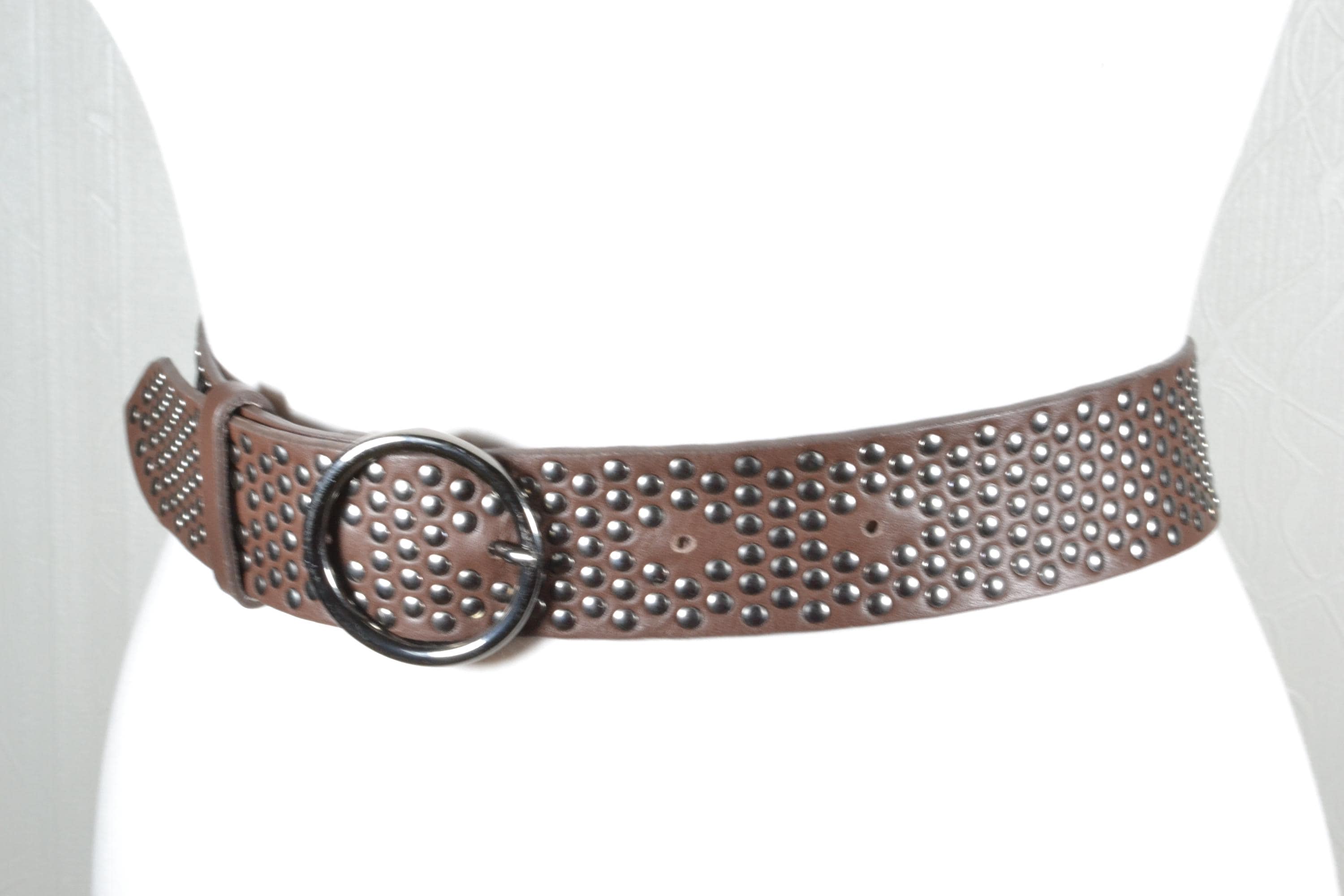 ベルト LOW CLASSIC : 25SS / STUDDED LEATHER SLIM BELT (DARK BROWN) Brown Riveted Leather Belt, Silver Studs Leather Belt, Edgy