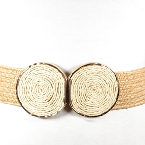 Boho Woven Beige Stretch Belt for Women with Double Circle Raffia Buckle, Vintage Natural Fiber Summer Belt, Handmade Beige Crochet Belt