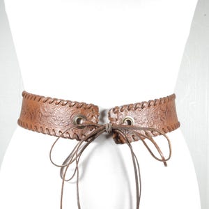 Wide Brown Leather Belt: Vintage Southwestern Boho Style - Etsy display picture 2