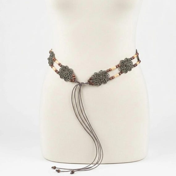 Bohemian Beaded Belt: Handmade Floral Metal Accent Waist  display picture 1