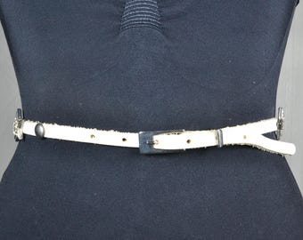 Vintage Skinny White Leather Belt with Rhinestone Star Accents and Metal Buckle, Retro Glam