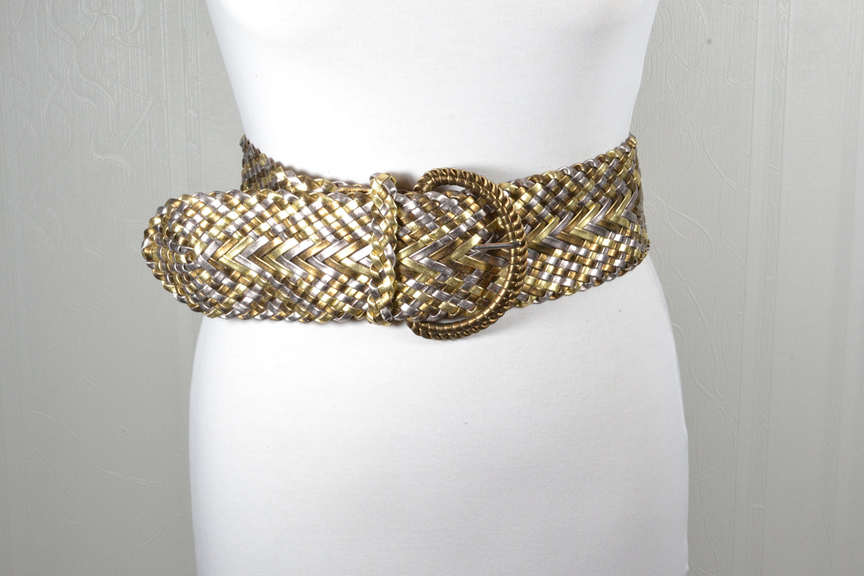 Gold metal store belt womens