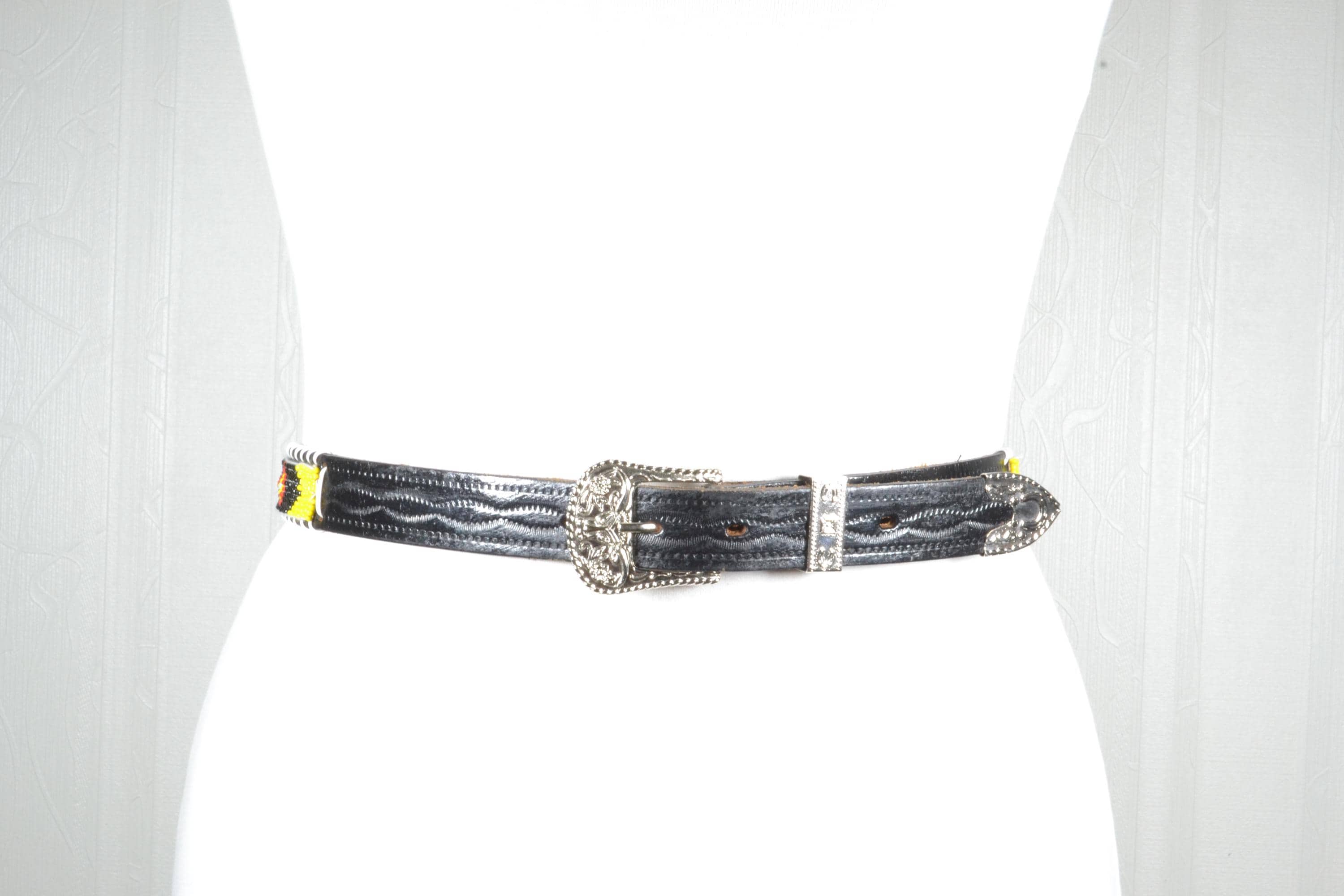Handcrafted Black Leather Belt: Southwestern Beaded Design  display picture 2