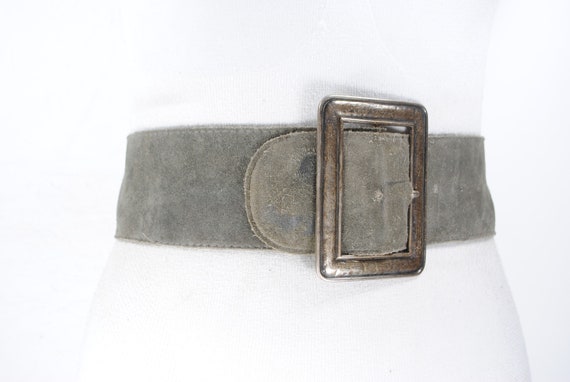 1970s 26''-31'' wide gray suede leather belt with… - image 7