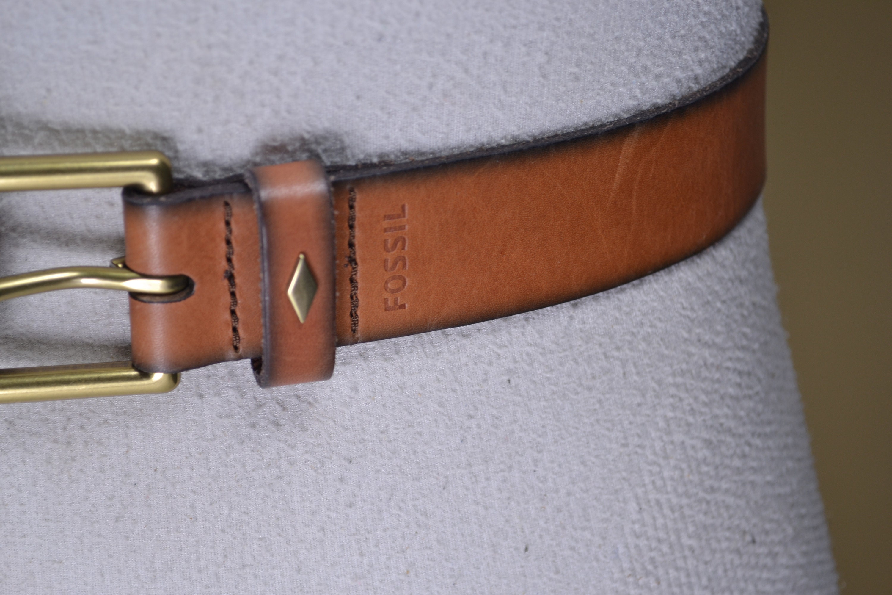 Fossil Brown Leather Belt: Skinny Tan Vintage Belt - Etsy display picture 1