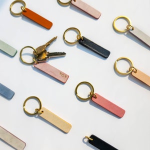 Custom Leather Key Tag • Personalized Keychain, Thick Name Key Fob, Minimalist Leather Gift Under 15 for Grad, Bridesmaid, or Him • 7 Colors