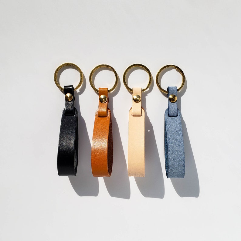 Personalized Leather Keychain for Women, Colorful Key Fob Strap with Gold Keyring, Cute Personal 2024 New Year's Gift Loop Tan