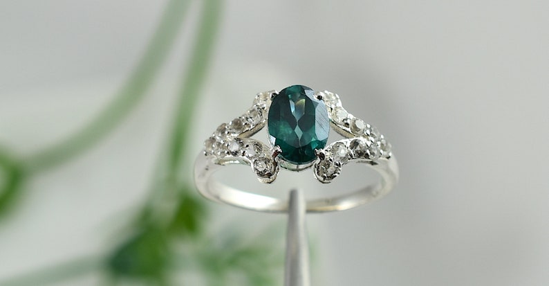 Emerald Green Topaz Silver Ring Anniversary Statement Ring Valentine Gift Design N0 RGT-023 Promise Ring Midi Ring,Engagement Ring