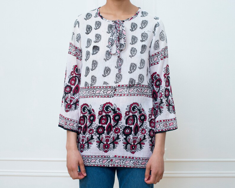 pink paisley print blouse printed boho hippie top block printed blouse bow tie 1970s 70s block print cotton tunic top small