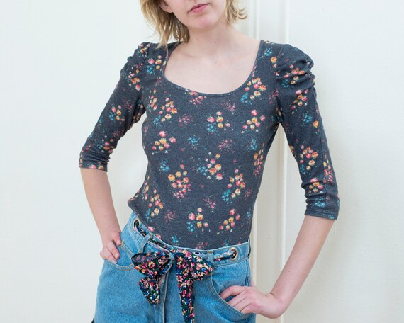 90s gray floral puff sleeve knit top | delias flow