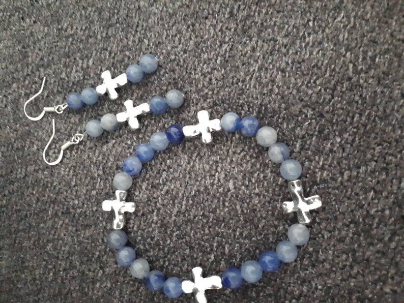 Gemstone Blue Women Stretch Bracelet Blue Aventurine Bracelet for Women Matching blue Earrings Blue Beaded Bracelets Gift for her