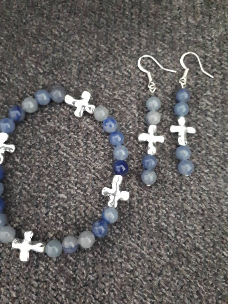 Gemstone Blue Women Stretch Bracelet Blue Aventurine Bracelet for Women Matching blue Earrings Blue Beaded Bracelets Gift for her