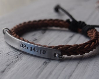 Customized Bracelet, Personalized bracelet for boyfriend girlfriend, personalized bracelet, Engraved bracelet Customized Valentines day gift