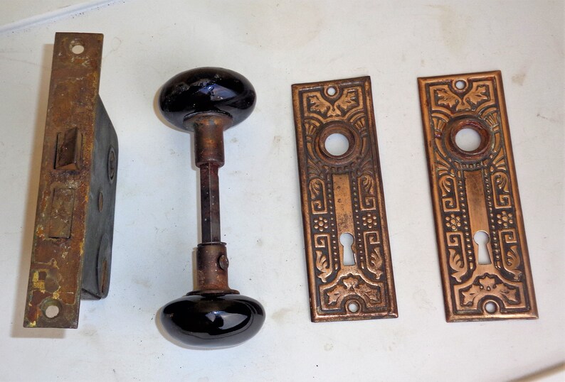 Antique Vintage Set Eastlake Backplates Black Porcelain Door Knobs Mortise Lock