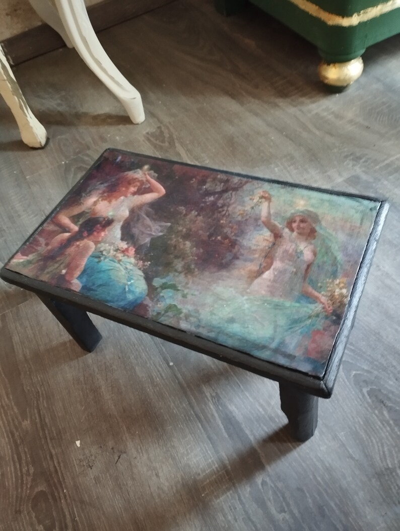 Tabouret Chaise Repose-pieds Shabby Chic Vintage Old Art Antique Jésus Ange Noir Gothique Nymphes image 2