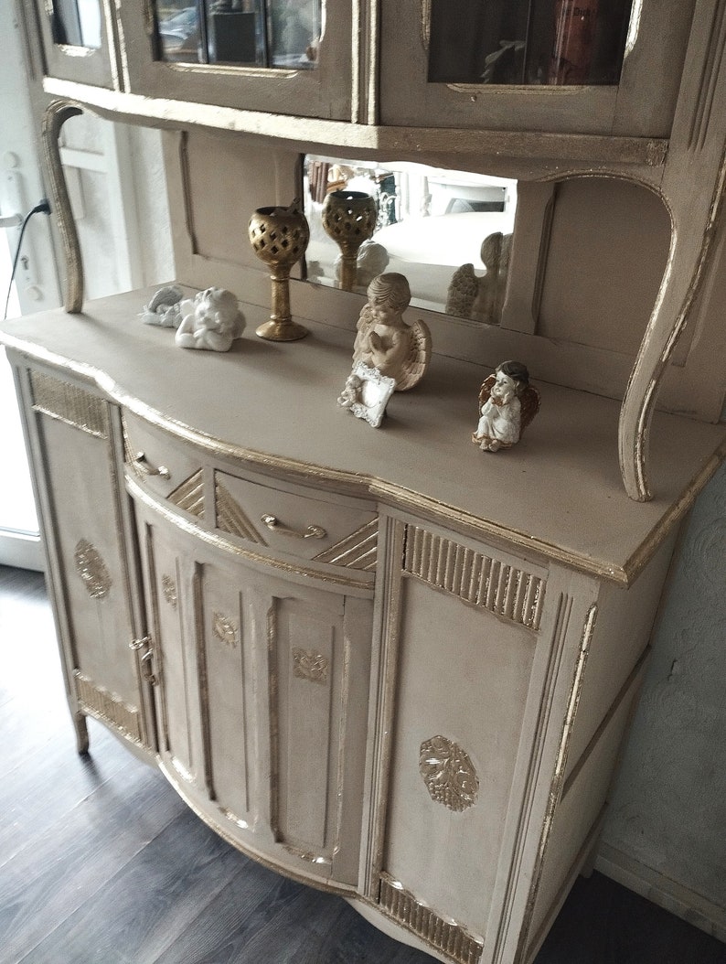 Edles Traumhaftes Buffet Jugenstil Beige Gold Shabby Chic Chippendale Schrank Vitrine immagine 8