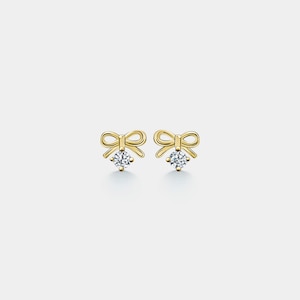 PERIMADE Zierliche Fliege Ohrstecker • Kleine goldene Schleife Ohrringe • Sterling Silber Freundschaftsschmuck • Trendy Best Friend Geschenk