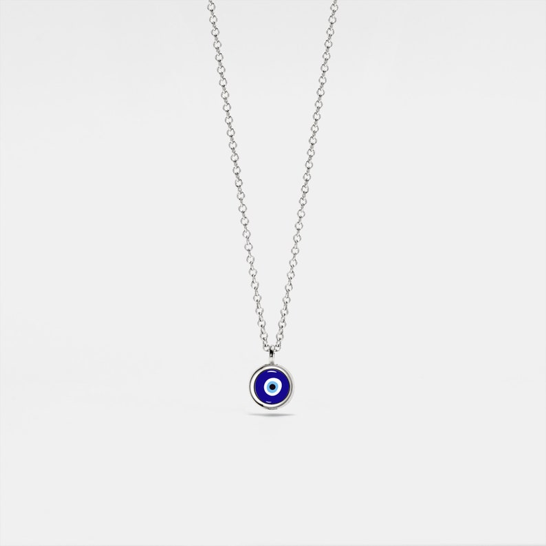 Colgante de amuleto de mal de ojo turco PERIMADE Collar de capas de ojos azules de Nazar Joyería de amistad de plata de ley Regalo de moda para mejores amigos Plata