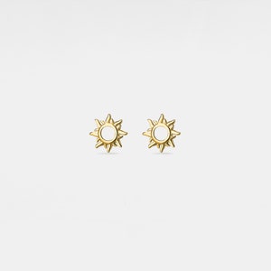 PERIMADE Dainty Sun Stud Earrings • Gold Tiny Small Sun Earrings • Sterling Silver Friendship Jewelry • Trendy Best Friend Gift