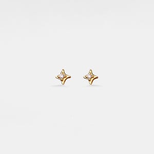 PERIMADE Dainty Tiny Star Stud Earrings • Small Minimalist Star Stud Earrings • Sterling Silver Friendship Jewelry • Trendy Best Friend Gift