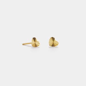 PERIMADE Dainty Heart Stud Earrings • Tiny Small Gold Heart Earrings • Sterling Silver Friendship Jewelry • Trendy Best Friend Gift