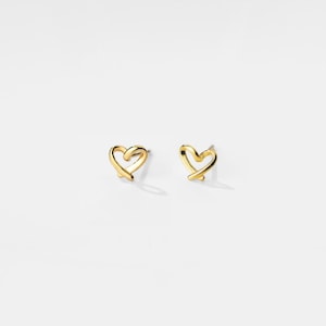 PERIMADE Dainty Heart Stud Earrings • Tiny Small Gold Heart Earrings • Sterling Silver Friendship Jewelry • Trendy Best Friend Gift