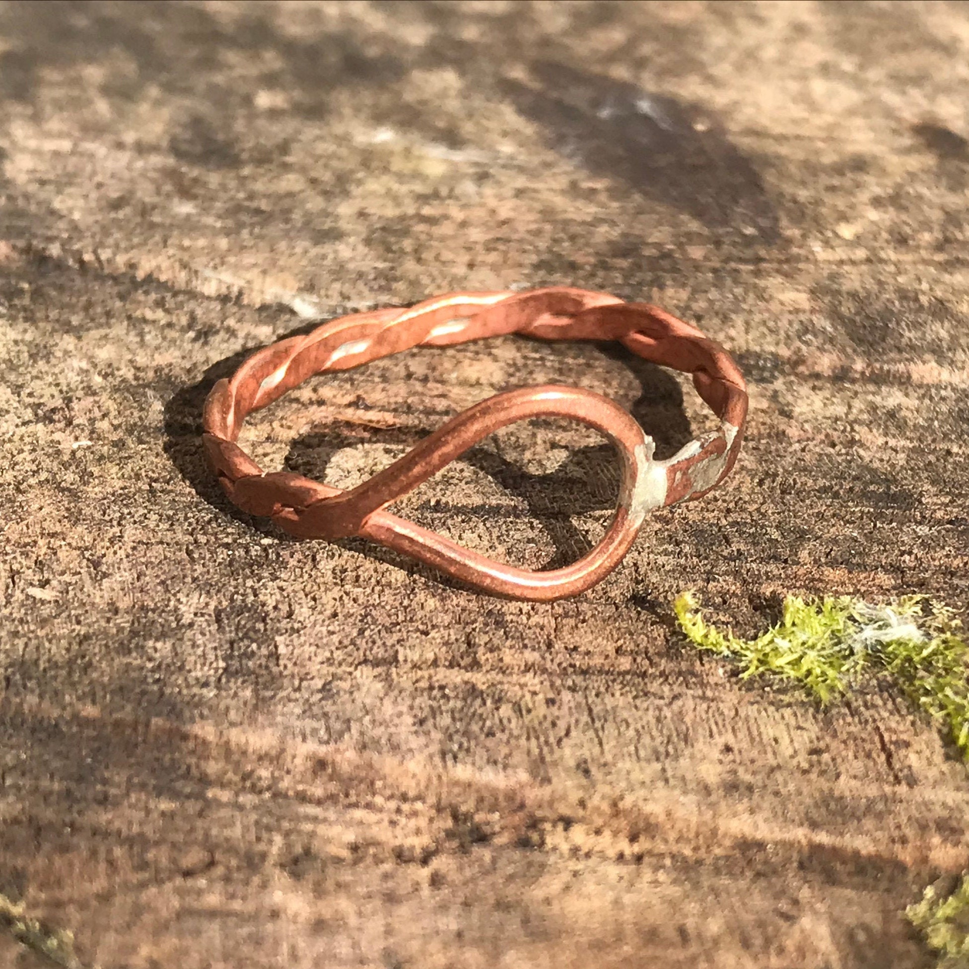 Twisted store copper ring