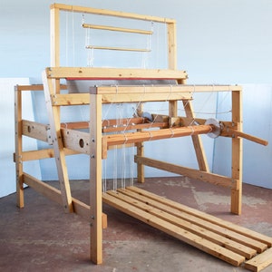 free shipping- Rio Grande Walking Loom information and instructions