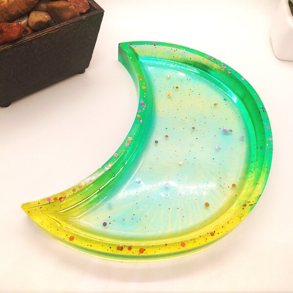 Large Resin Crescent Moon Rock/Crystal Or Jewelry/Trinket Display, Crescent Moon Shaped Dish, Catchall Tray, Rock/Jewelry Keeper