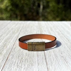 Leather Bracelet w/Magnetic Clasp