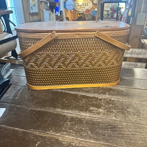 Vintage older picnic basket