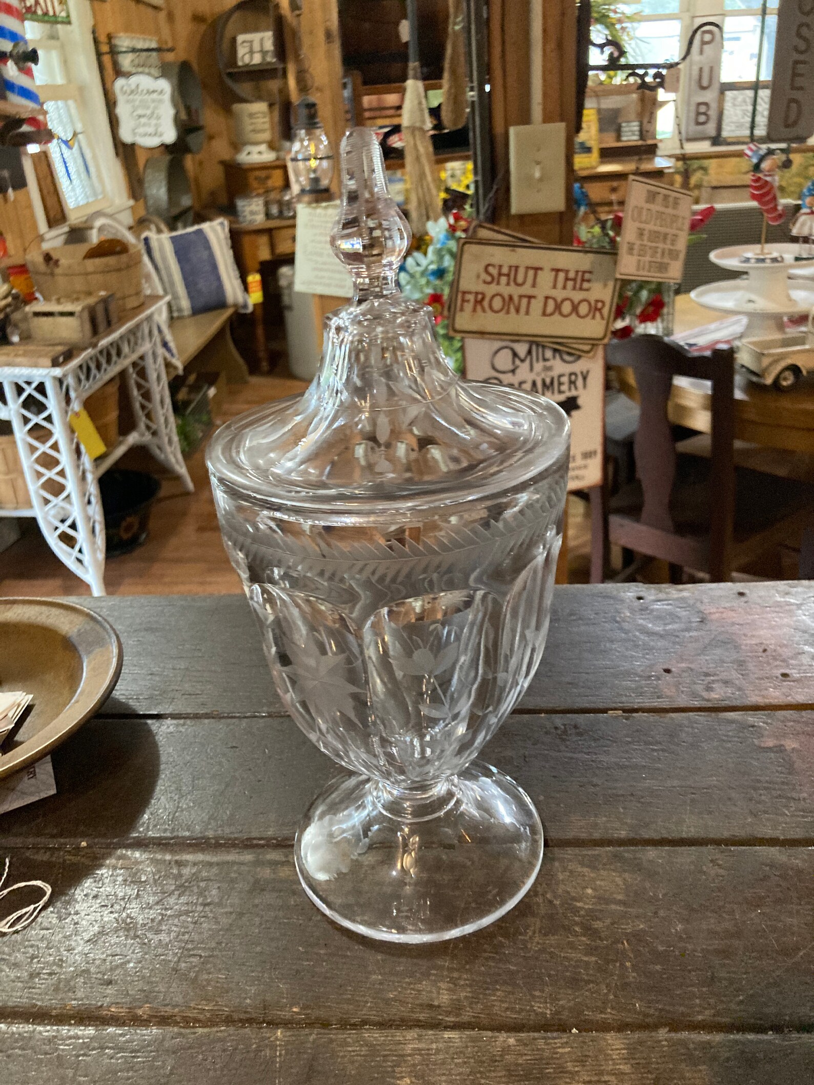 Vintage frosted glass candy dish. With nice design Etsy