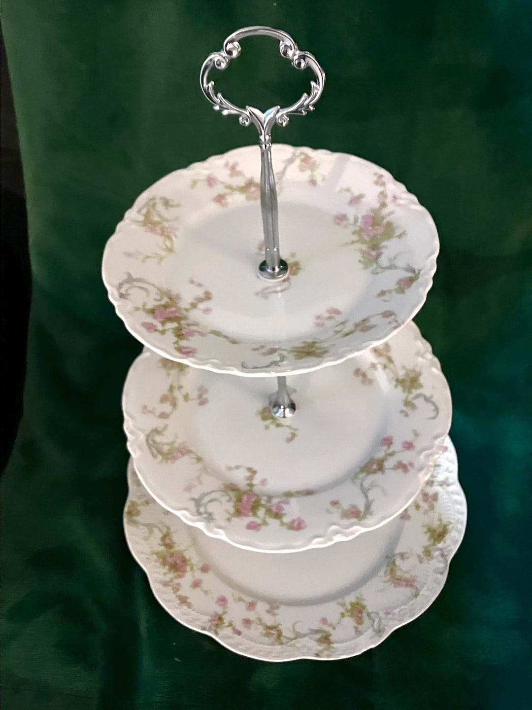600, Three Tier Vintage Cake Stand, Perfect for a Bridal Shower or ...