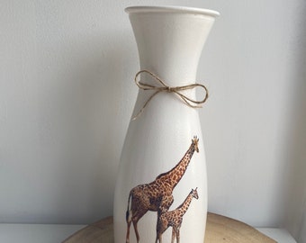 Giraffe vase, giraffe home decor, decoupage vase, giraffe lover gift, mum and baby giraffe, mothers day gift