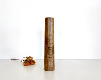 Walnut Feature Pepper Grinder , Modern Ceramic Salt Mill