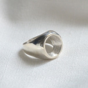 Unisex Signet Statement Ring, Elegant Simple Chic Ring, Minimal Chevalier Ring, Bold Boho Silver Ring, Pinky Ring, Best Unisex Gift
