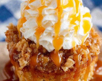 Easy Apple Pie Cupcakes | Printable Recipe PDF Card | Cinnamon Roll Crust with Buttery Crumble
