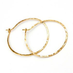 1,5&quot; kleine gouden hoepels, 14k goudgevulde gehamerde hoepels, delicate sterlingzilveren hoepels, eindeloze gouden hoepels, cadeau voor haar, Olivia