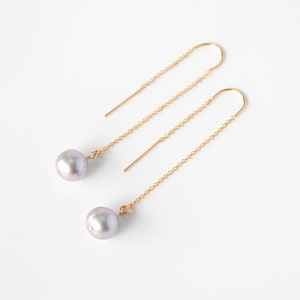 Neri Pearl Threader Earrings, 14k Gold Filled Threaders, White Pearl Dangle Earrings, Pearl Drop Earrings, Bridesmaid Earrings image 3