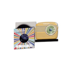 Muziekplaat en radiowenskaart uit de jaren 60 (op-art: 45 tpm)