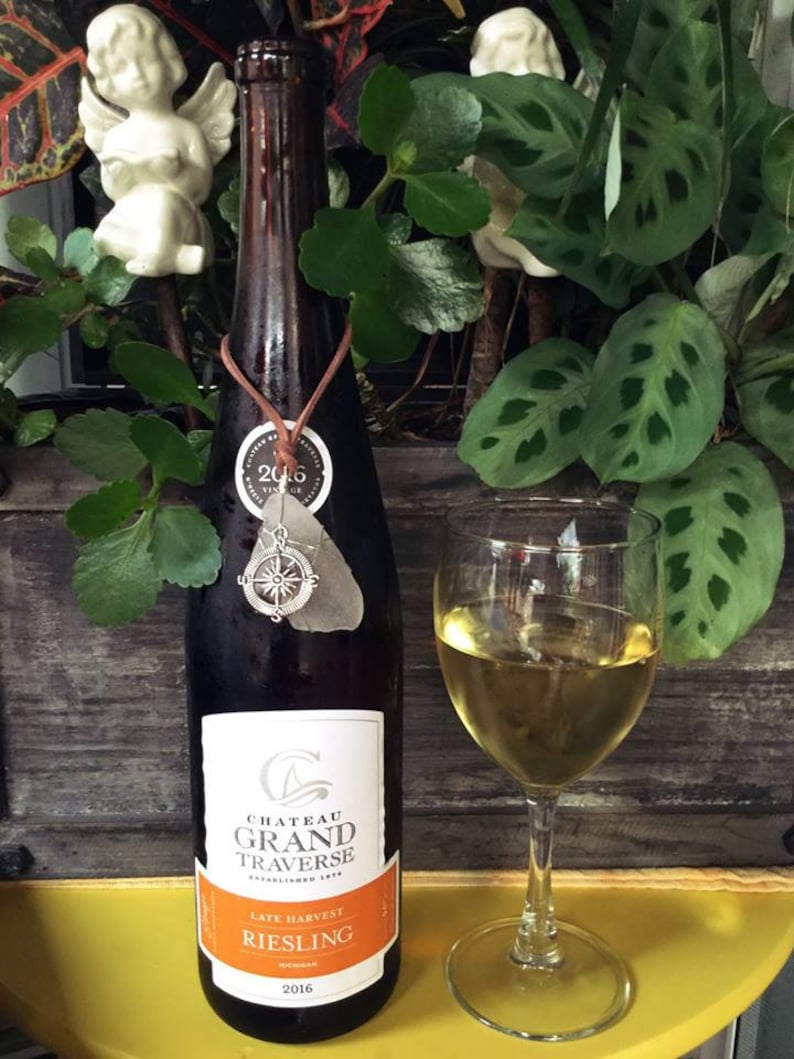 bottle hanging charm. Rearview mirror Clair SeaGlass DOGPuppy Hand-Made Genuine 100/% Canadian Lake St