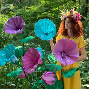 Giant Convolvulus self standing + Gift Forest Fairy Crown, Huge floral foto backdrop, Flower set for party, Alice in Wonderland decor