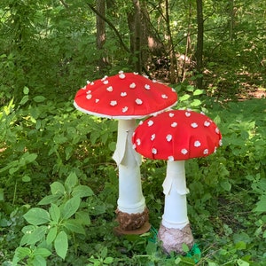 Set of 2 Fantasy Giant Mushrooms for decorations, party, scene, Alice in Wonderland performance, Huge backdrop decor, Fake Mushrooms image 3