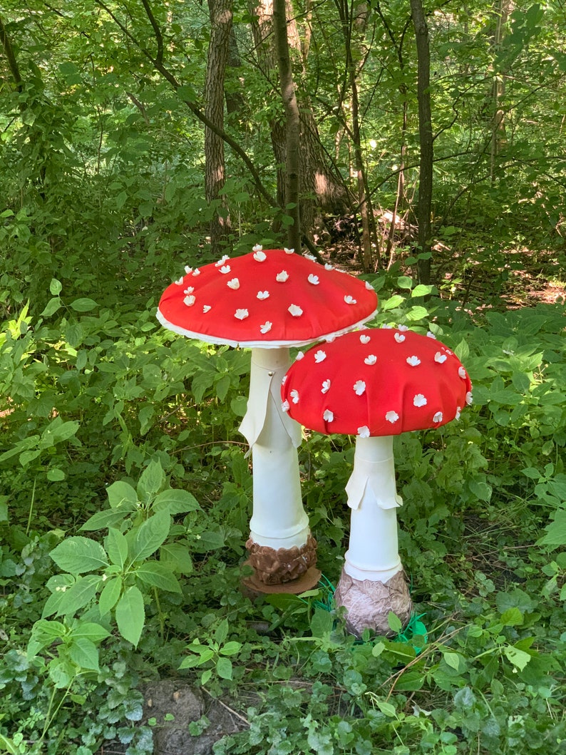 Set of 2 Fantasy Giant Mushrooms for decorations, party, scene, Alice in Wonderland performance, Huge backdrop decor, Fake Mushrooms image 3